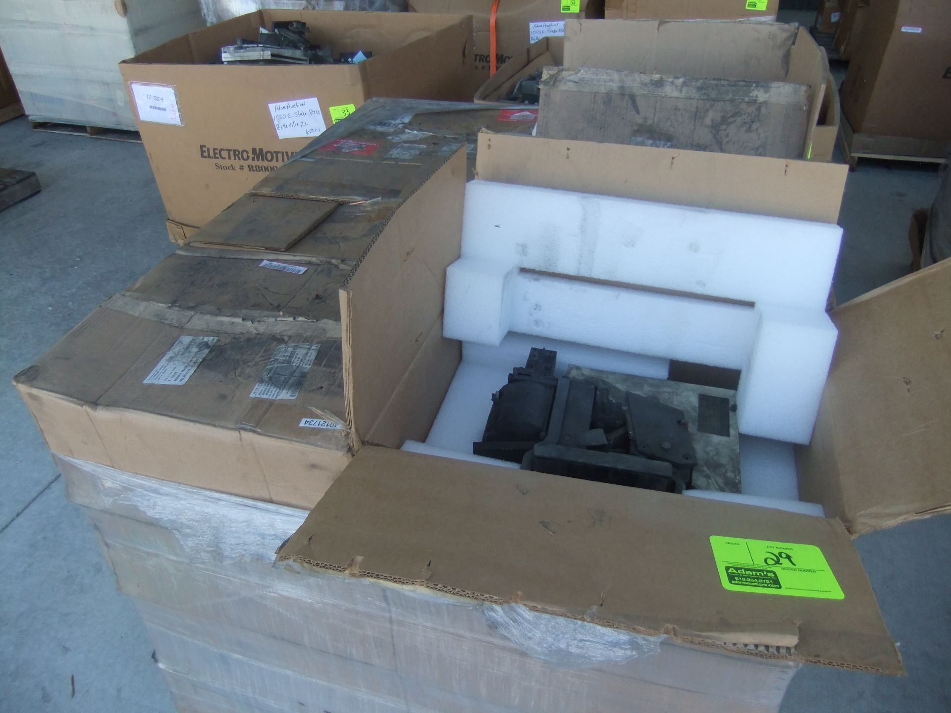 Pallet of EMD Contactor - 712-7632