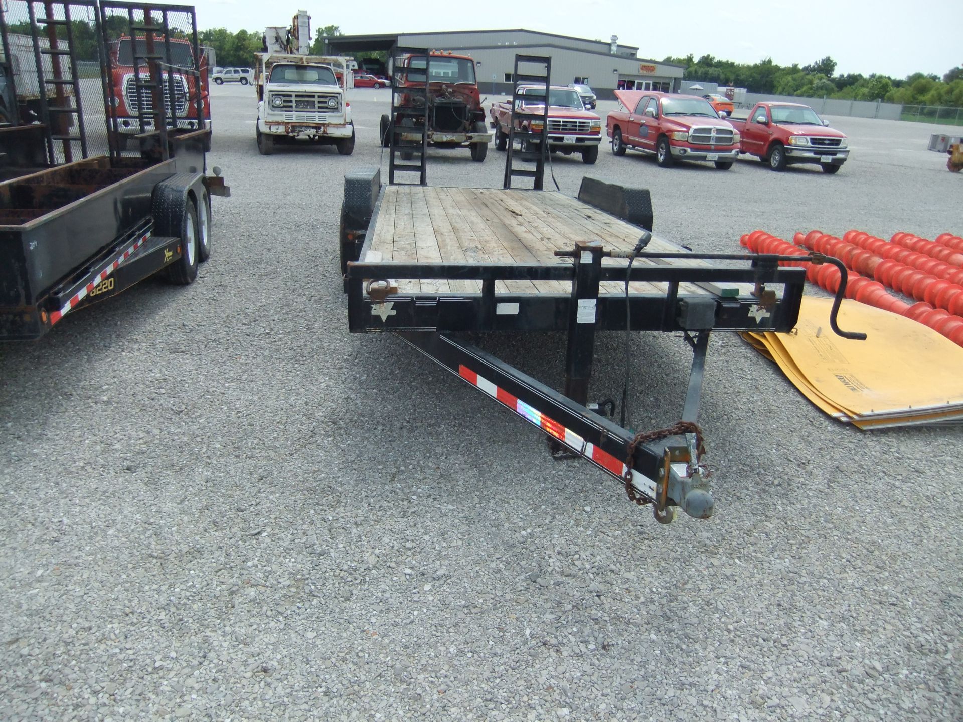 8'x18' PJ Bumper Pull Trailer 2 5/16 Ball with Drop Down Ramps
