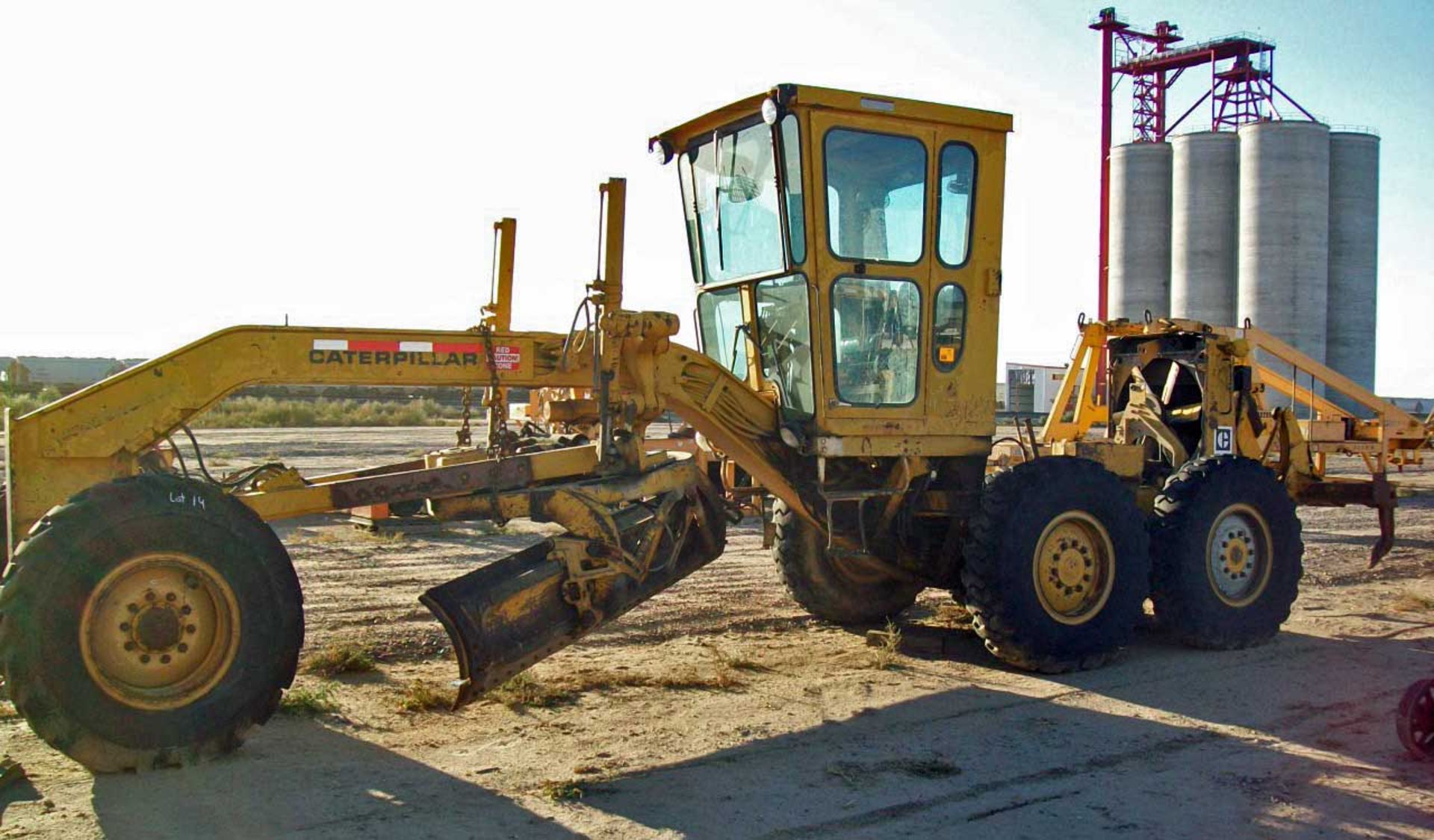 GP48-CATERPILLAR 140G, SER# 72V2072. MOTOR GRADER. NO MOTOR