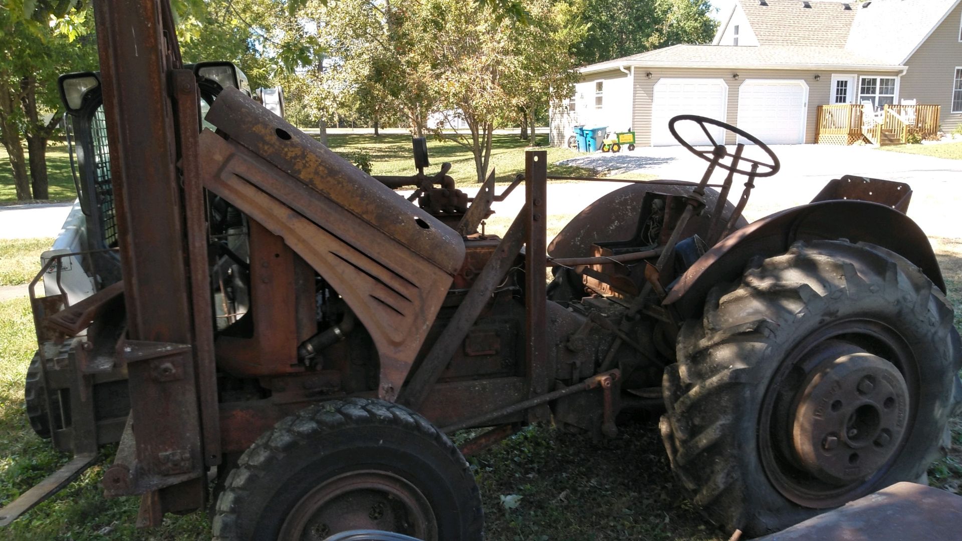 MINNEAPOLIS MOLINE TRACTOR, MODEL RT1, SER#413679