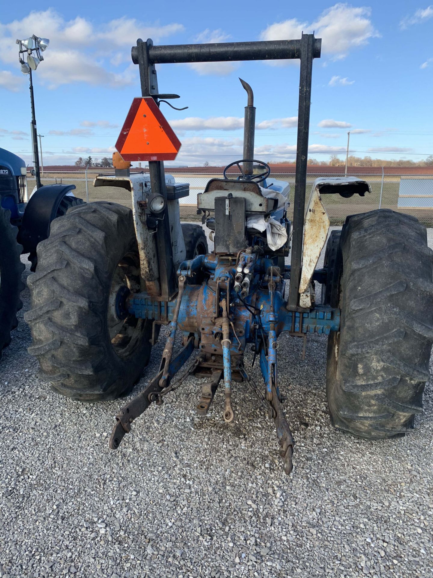 1986 5610 FORD TRACTOR, 4WD, SER#C763656 - Image 4 of 4