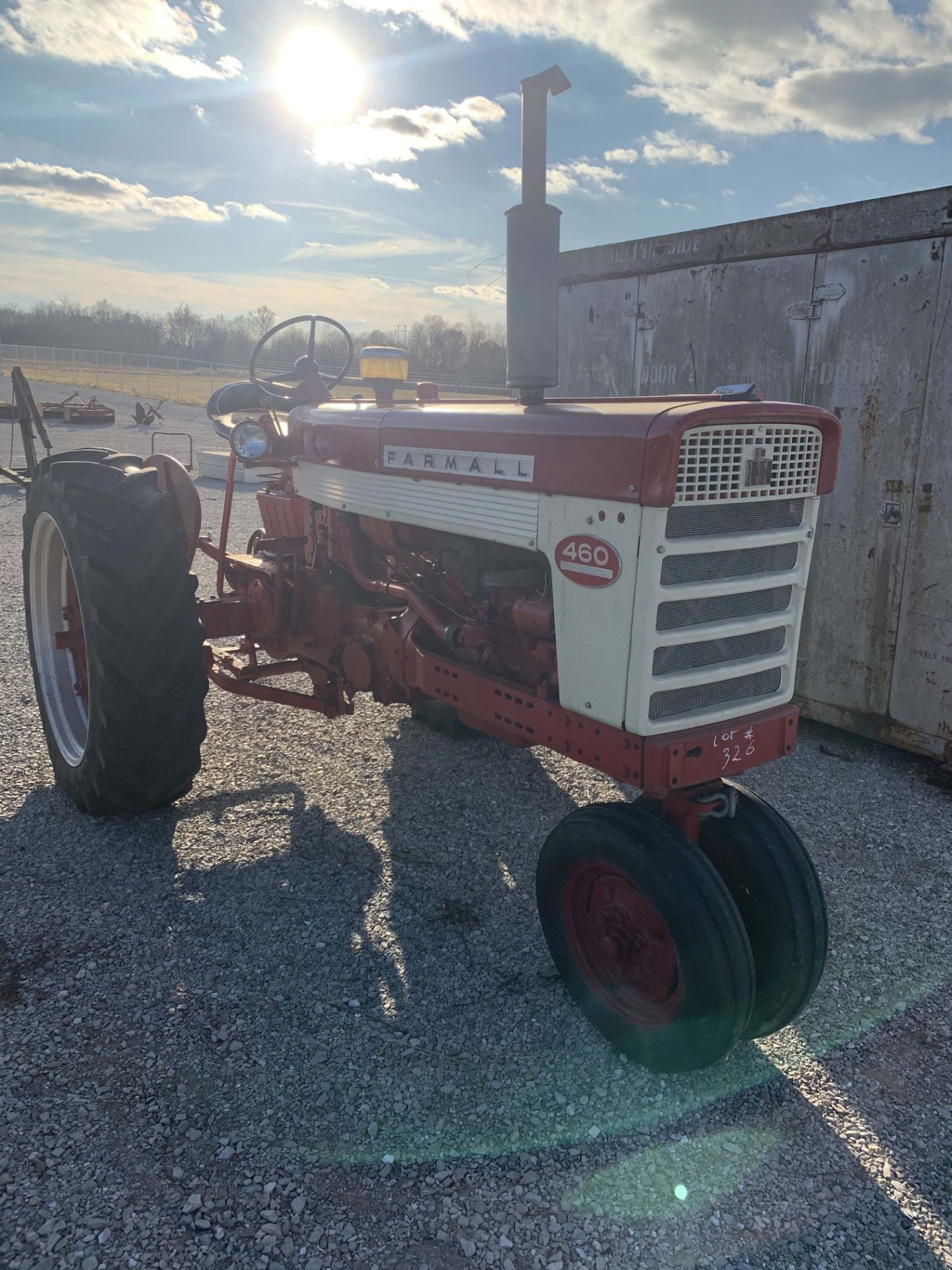 FARMALL 460 - Image 2 of 3