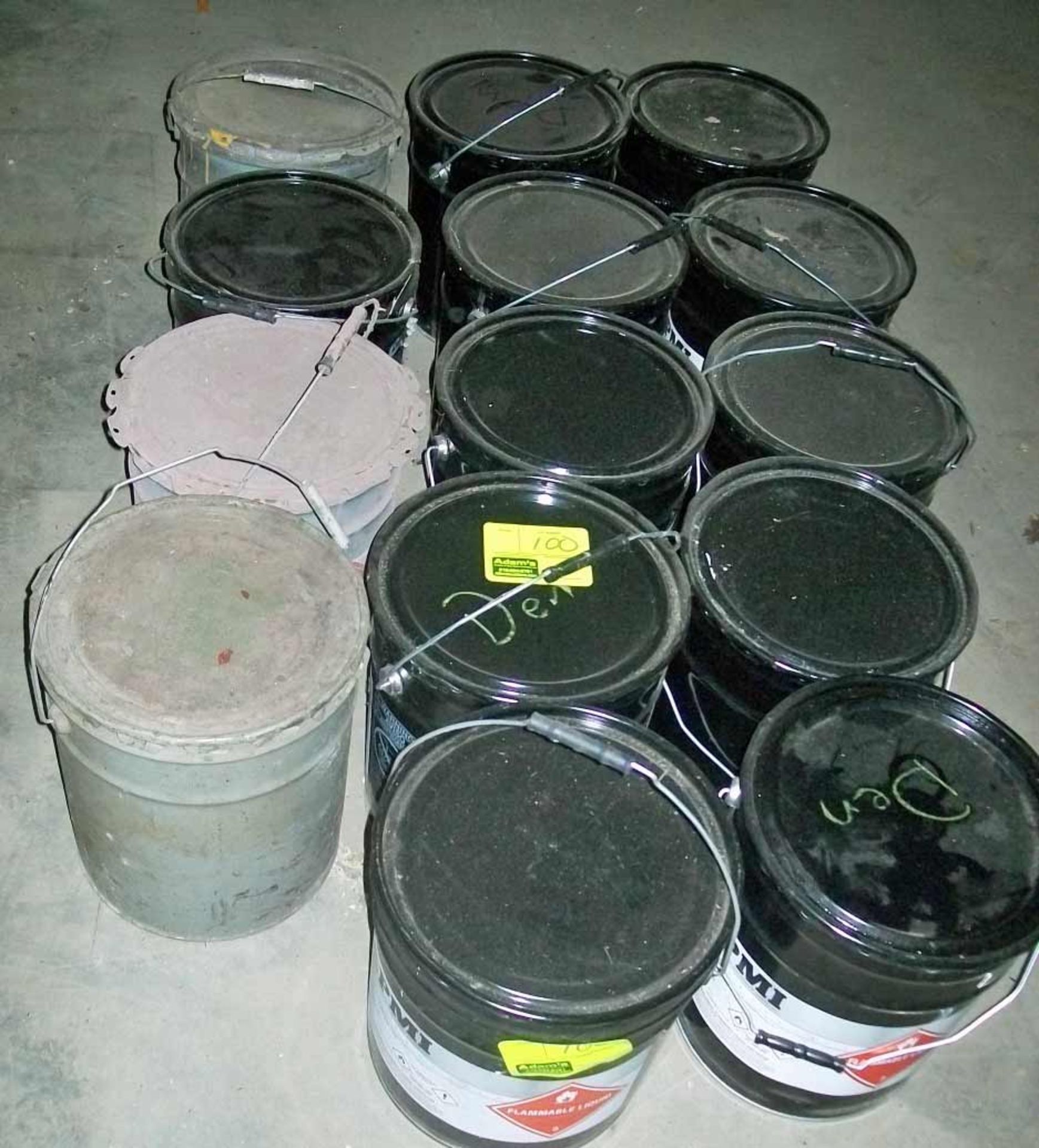 BUCKETS OF PAINT (DIFFERENT COLORS)