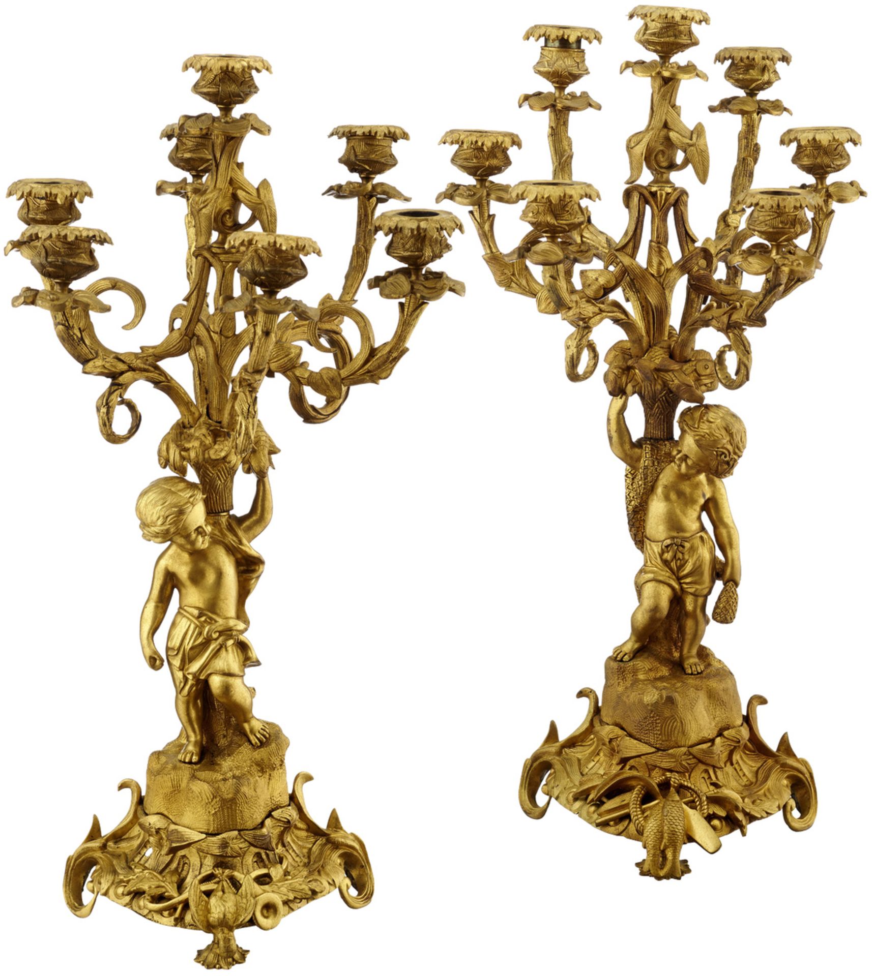 Paar GirandolenUm 1850. Bronze ziseliert und vergoldet. Zwei Putten als Schaftfiguren. Separate
