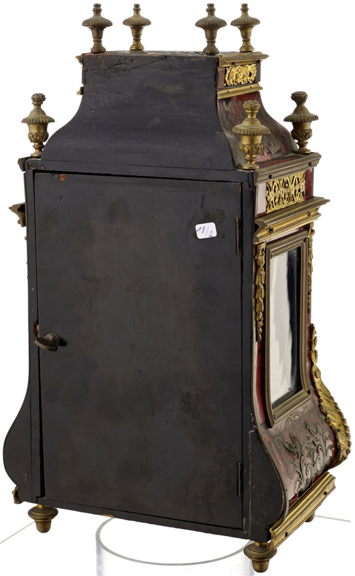 Kleine Boulle-PenduleParis, um 1880. Schwarzes Holzgehäuse mit reicher Boulle-Marketerie und - Bild 2 aus 3