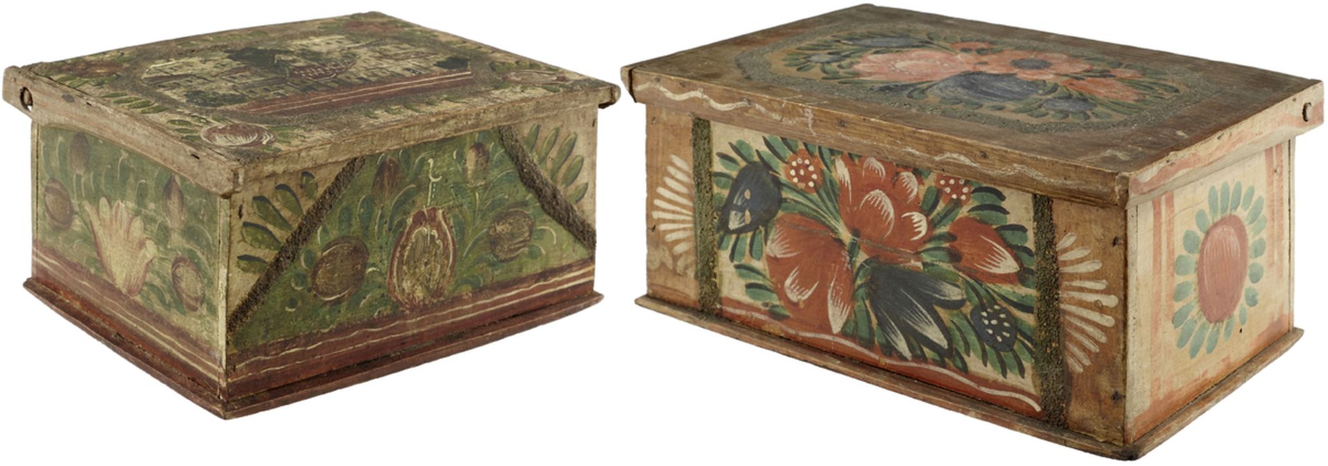 2 SchatullenUm 1800. Buchenholz. Polychrome, stilisierte Floralmalerei und Sandbänder. Ein Deckel