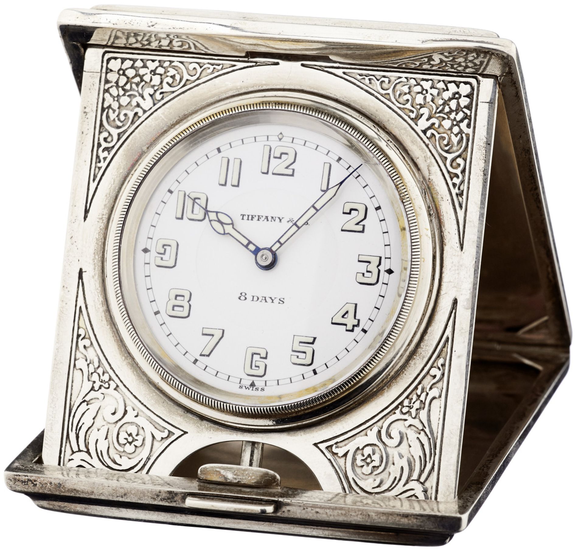 Etui-Reiseuhr "Tiffany"Tiffany & Co., um 1920. Signiertes Etui aus Sterlingsilber mit