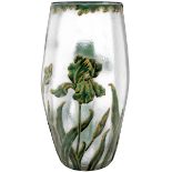 Vase "Legras"Frankreich, um 1900. Eisartig geätztes Glas mit grünem Überfang. Hochgeätzter,