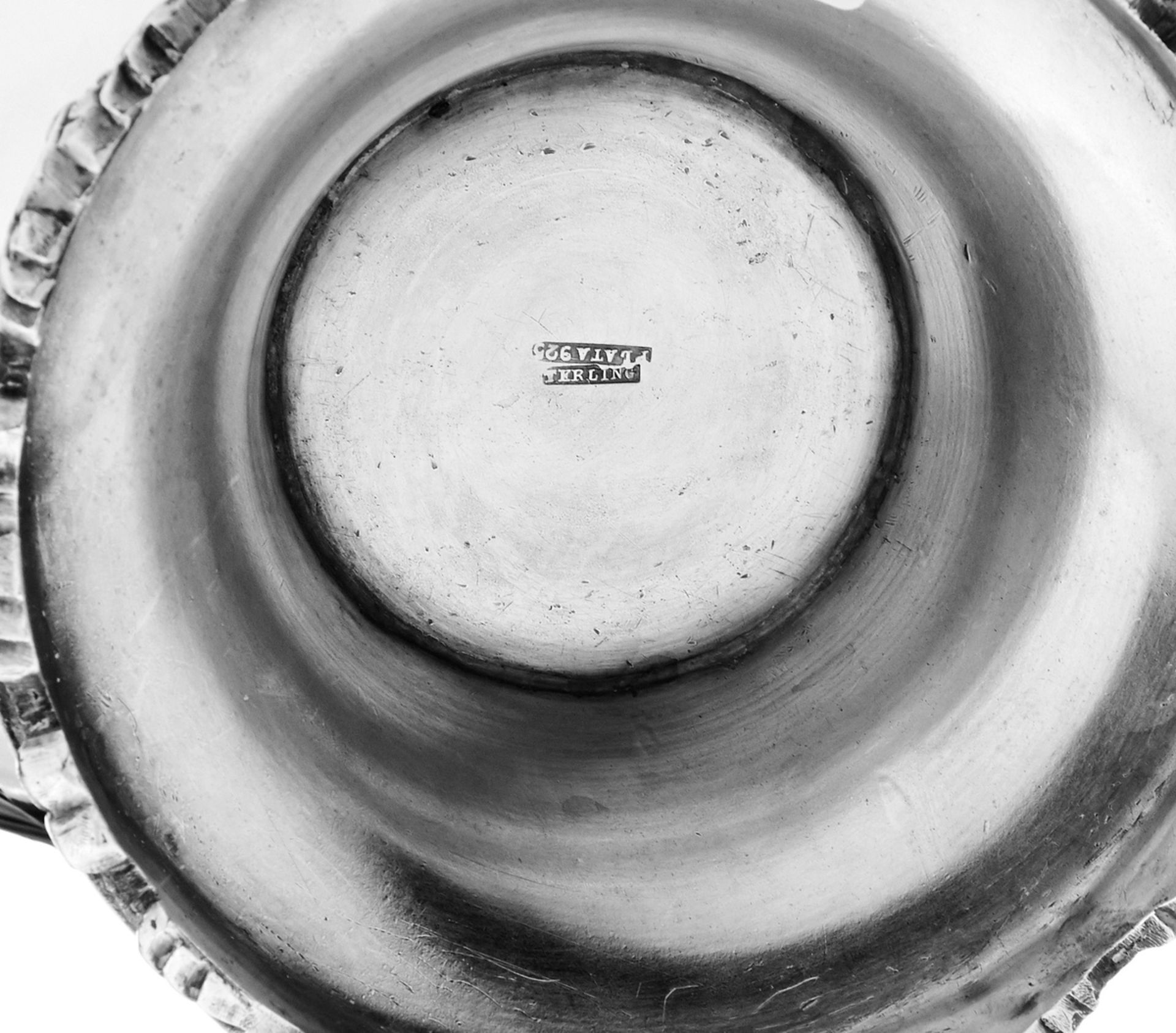 WasserkanneMexiko, Mitte 20. Jh. Silber gedrückt, getrieben, gegossen. Punziert. Höhe 31 cm - Bild 2 aus 2