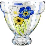 BlumenvaseUm 1930. Farbloses Glas. Polychrome, florale Emailmalerei im Art Déco-Stil. Undeutlich