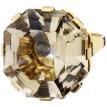 Citrin-RingGelbgold 750. 1 Citrin-Achteck, 2.3 x 2.8 cm. Ringgrösse 50. 12.9 g.- - -20.00 % buyer'