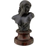 Bronzebüste "J. Garnier"Paris, um 1900. Signiert Jean Garnier (1853-1910). "Mädchen mit Käfer".