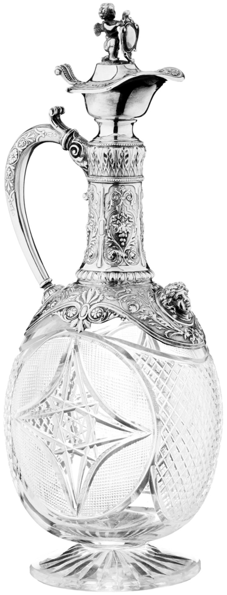 KaraffeDeutschland, um 1880. Farbloses Kristallglas mit Zierschliff. Montierung aus Silber mit