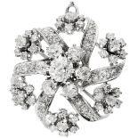 Diamant-BroscheWeissgold 750. 81 Altschliff- und 8/8-Diamanten, zusammen ca. 3.70 ct, ca. I-J/Si-Pi.