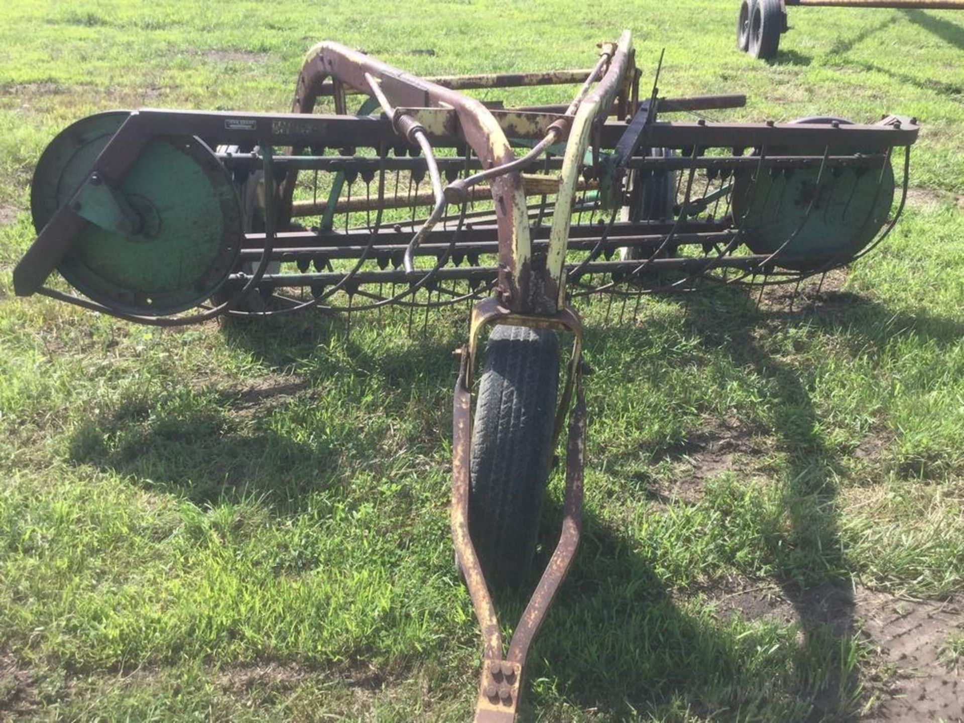 John Deere rake