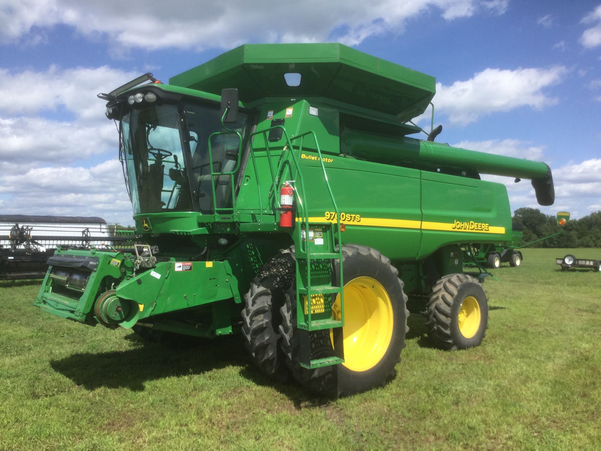 John Deere 9760 combine