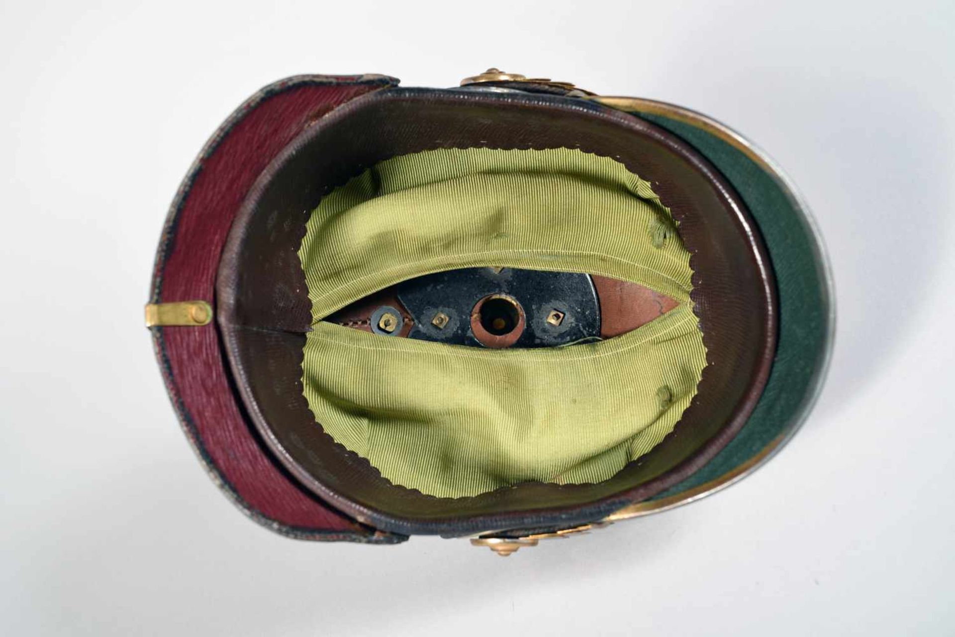 Prusse. Casque à boule d’officier d’artillerie. Belle bombe, le vernis un peu craquelé, jonc avant - Bild 4 aus 5