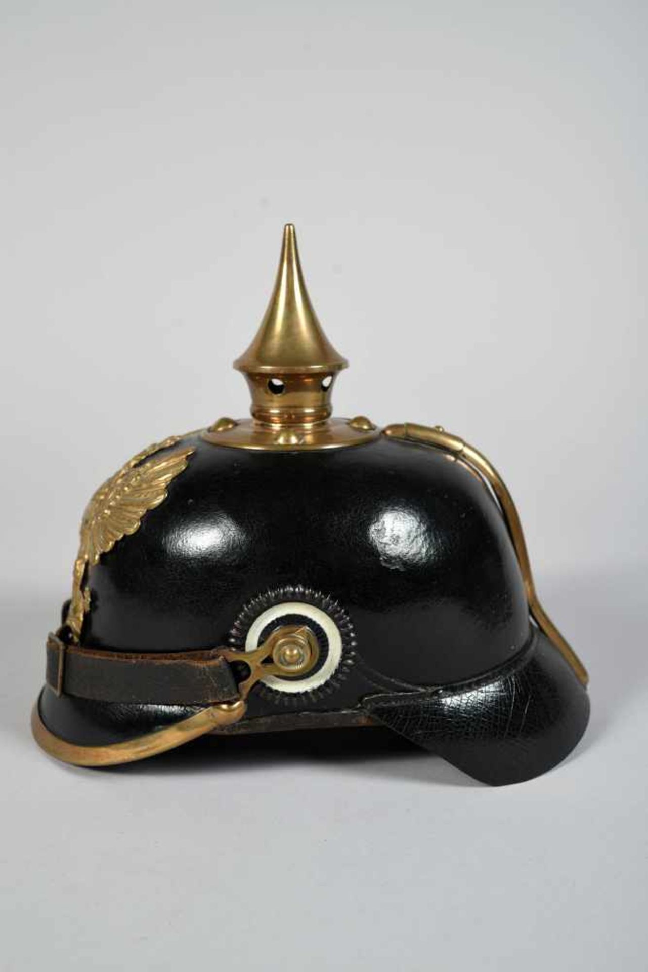 Prusse. Casque à pointe troupe, de réserve mod 95. Très belle bombe dans son vernis d’origine, - Bild 2 aus 5