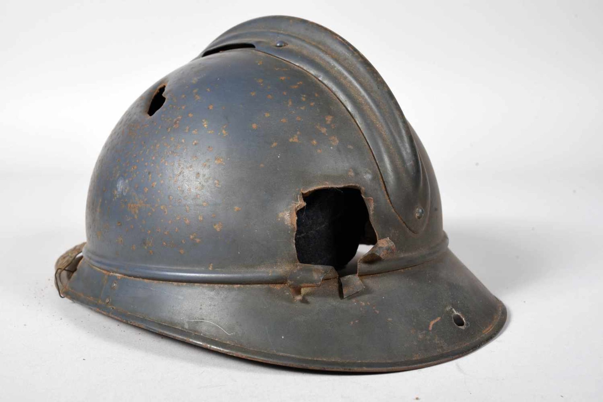 Casque Adrian 1915. Armée d’Afrique (Zouaves-Spahis). Peinture bleu d’usine. Attribut bleu avec le - Bild 3 aus 5