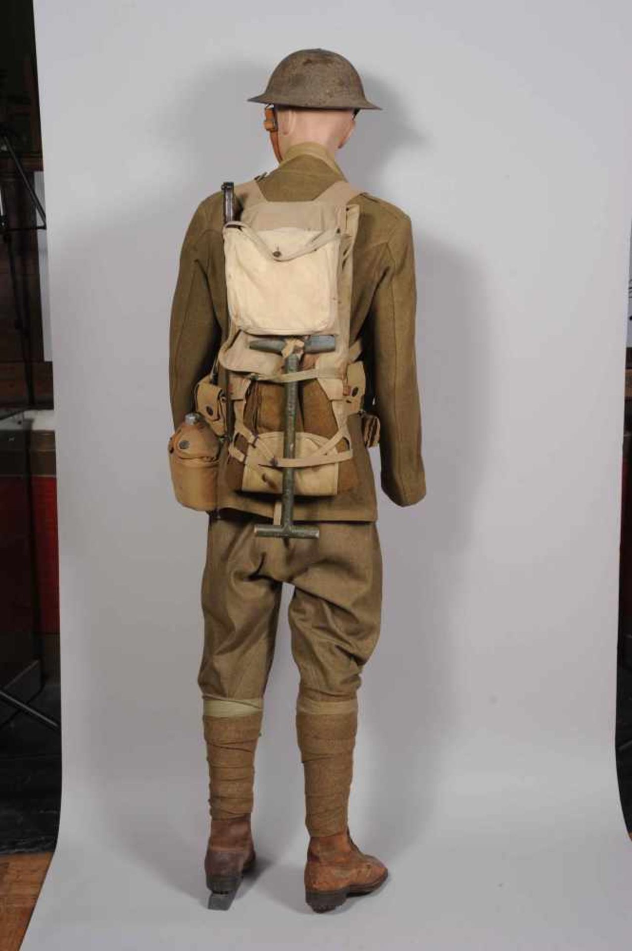 Fantassin américain de la 91st Infantry Division. Mannequin complet d’un Doughboy en 1918 comprenant - Bild 3 aus 3