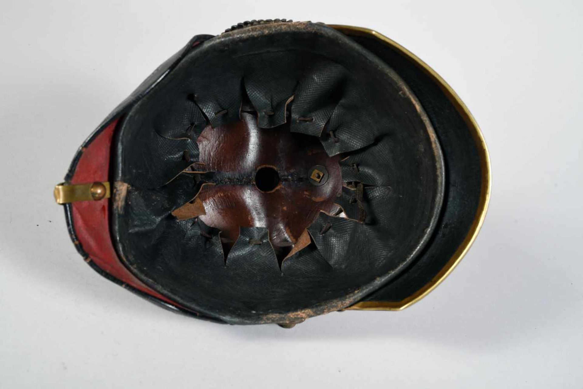 Prusse. Casque à pointe de Général mod 1860. Bombe en bon état, avec un vernis mat, toutes les - Bild 2 aus 2