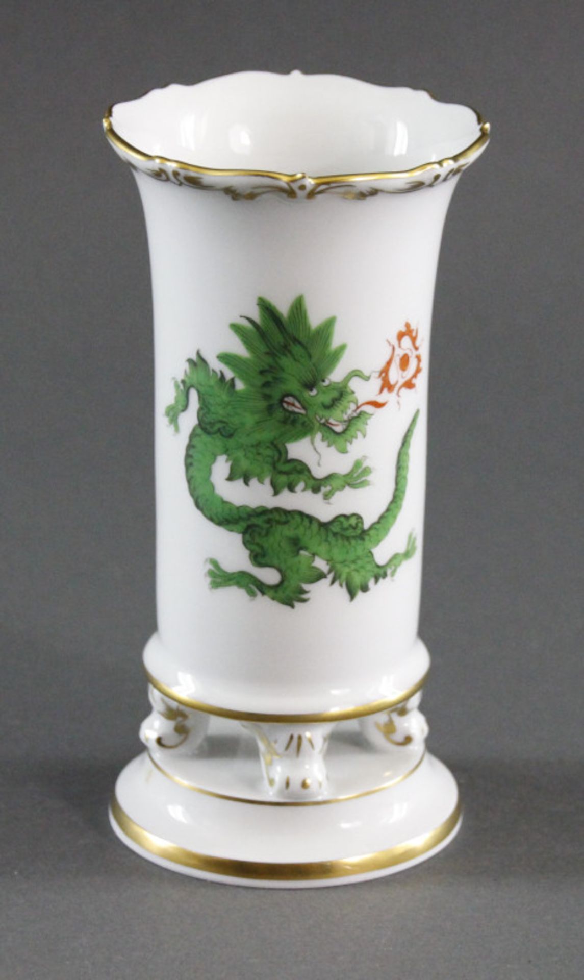 Vase der Manufaktur Meissen , "Grüner Hofdrache"blaue Schwertermarke Unterglasur, 1. Wahl, guter