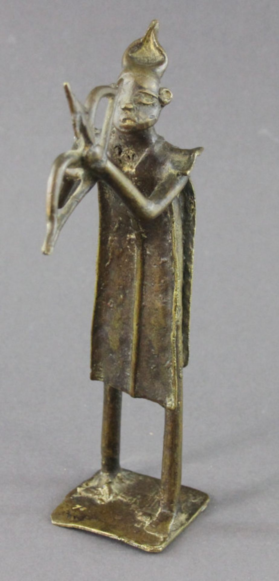 Bronze, "Bogenschütze", Afrika, 1. H. 20. Jhd.Höhe: 21cm - Bild 2 aus 3