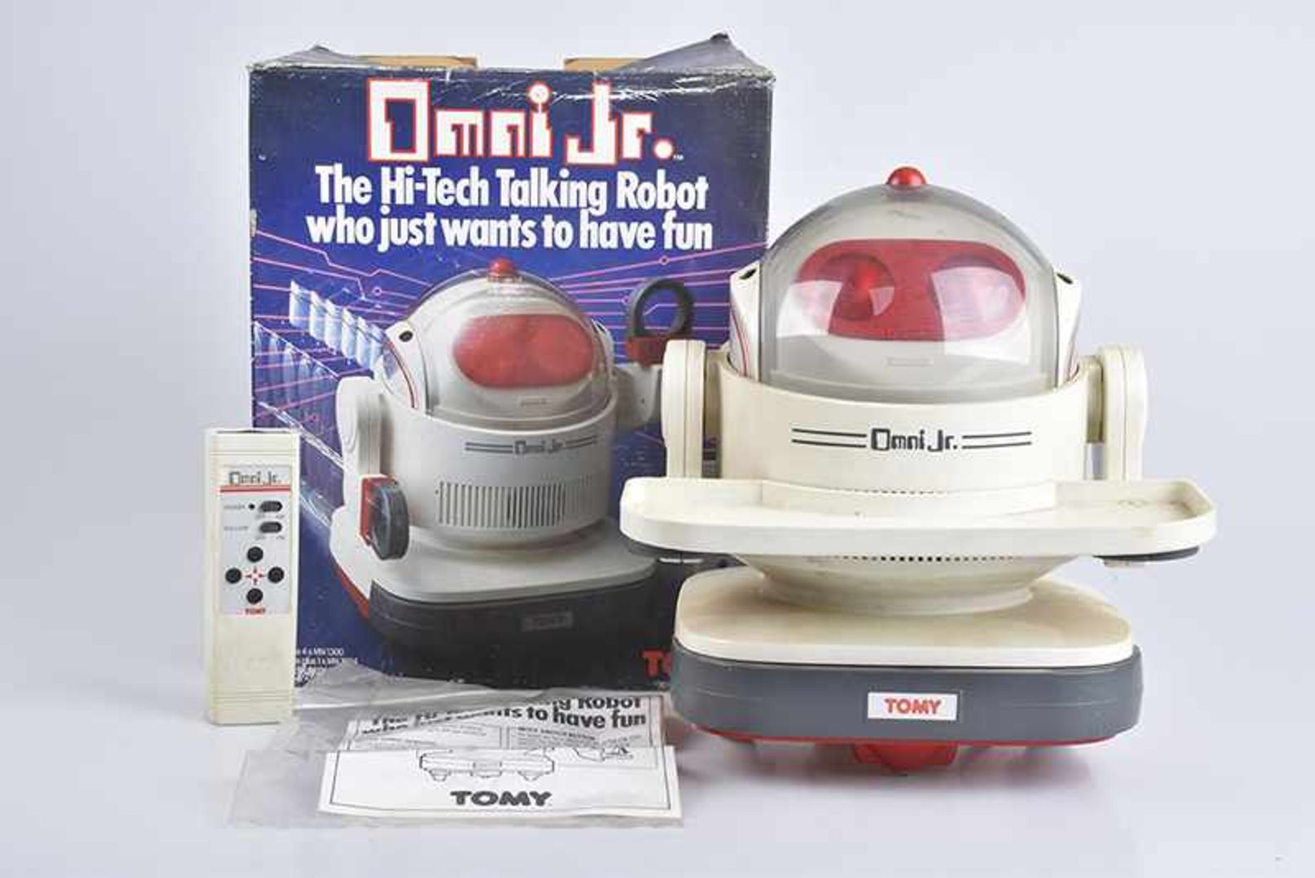 TOMY Omni Jr. Robot, 70er Jahre, Made in Japan, Kunststoff, weiß/ rot, H 28 cm, BA, mit