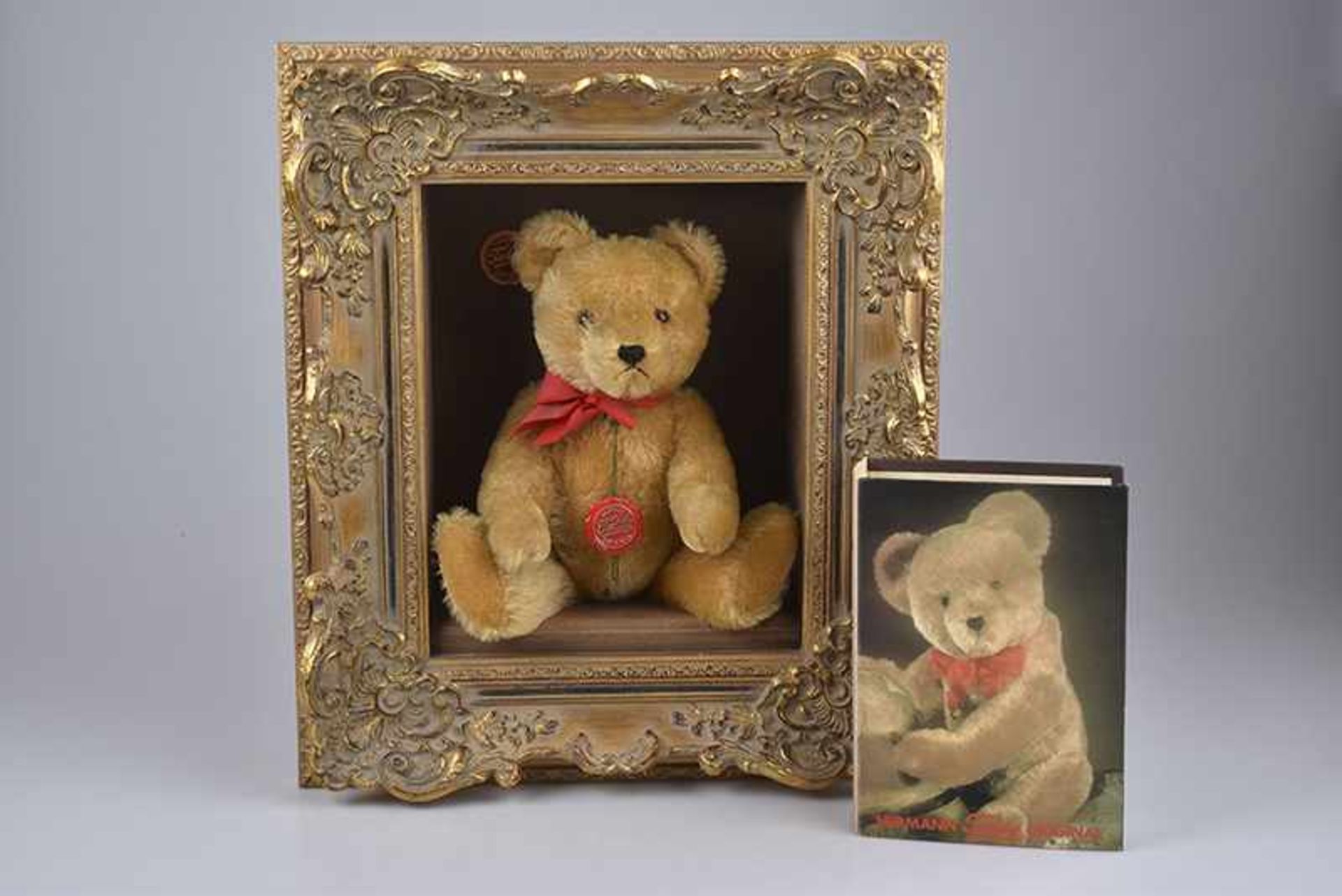 HERMANN 2 Teddys, Mohair, 5-fach gegliedert, 1x goldbraun, 13 cm, Okt., 1x blond, 32 cm,