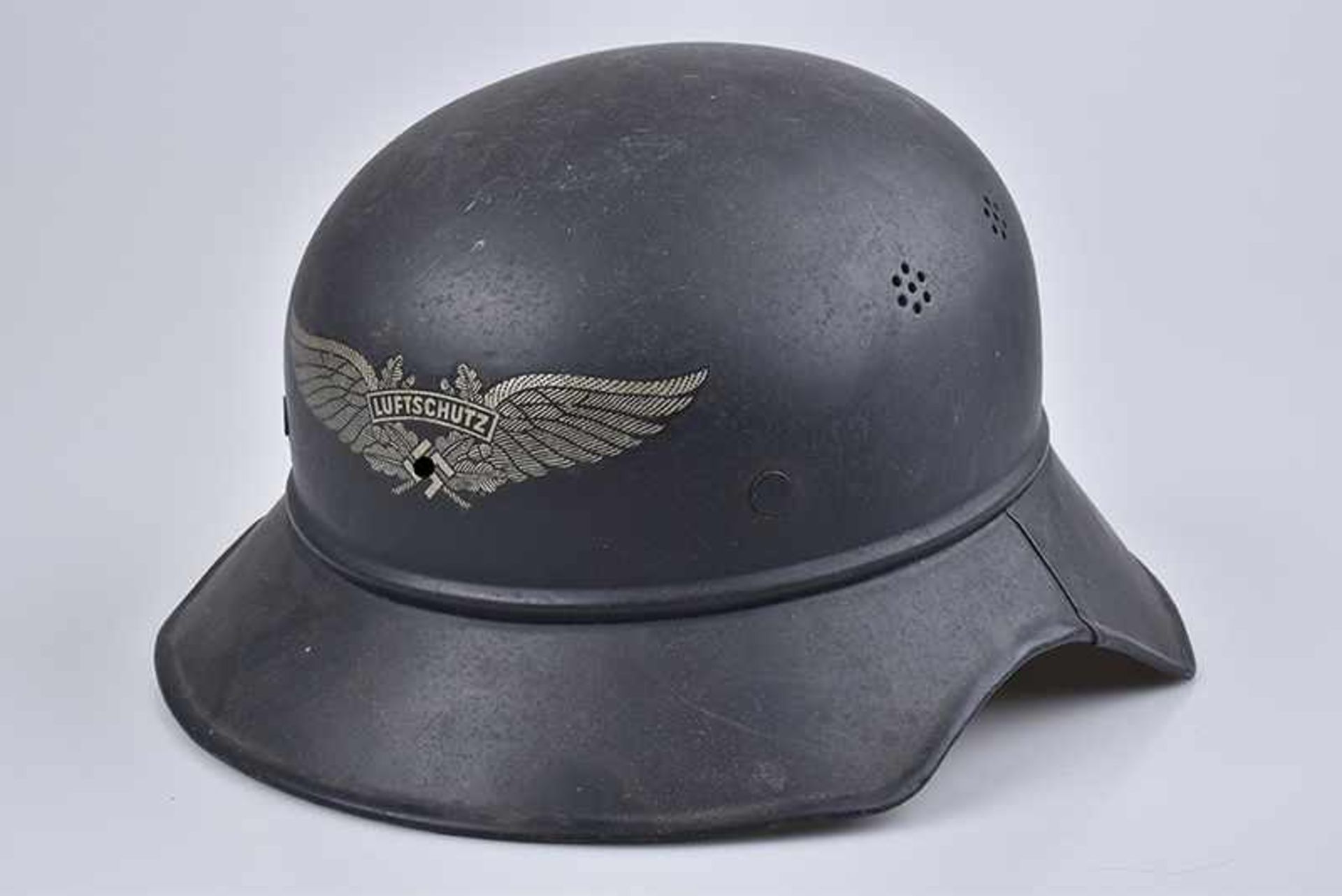 Stahlhelm des Reichsluftschutzbundes, Gladiator Helm, mit Luftschutzschwinge, gem. RL2-39/10,