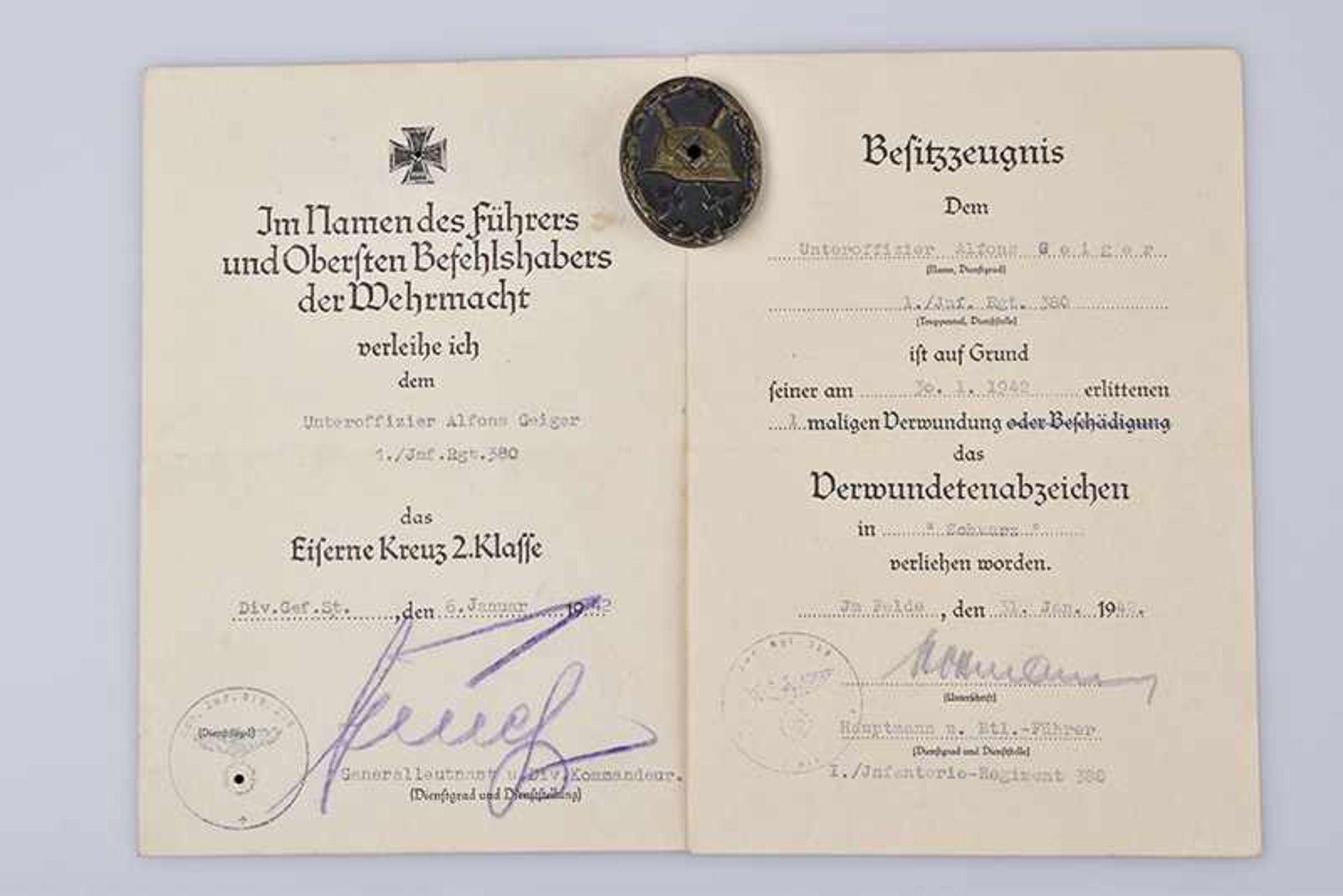 Orden WK II, Verwundeten Abzeichen in Schwarz, an Nadel, hohlgeprägt, ohne Herst. mit orginal