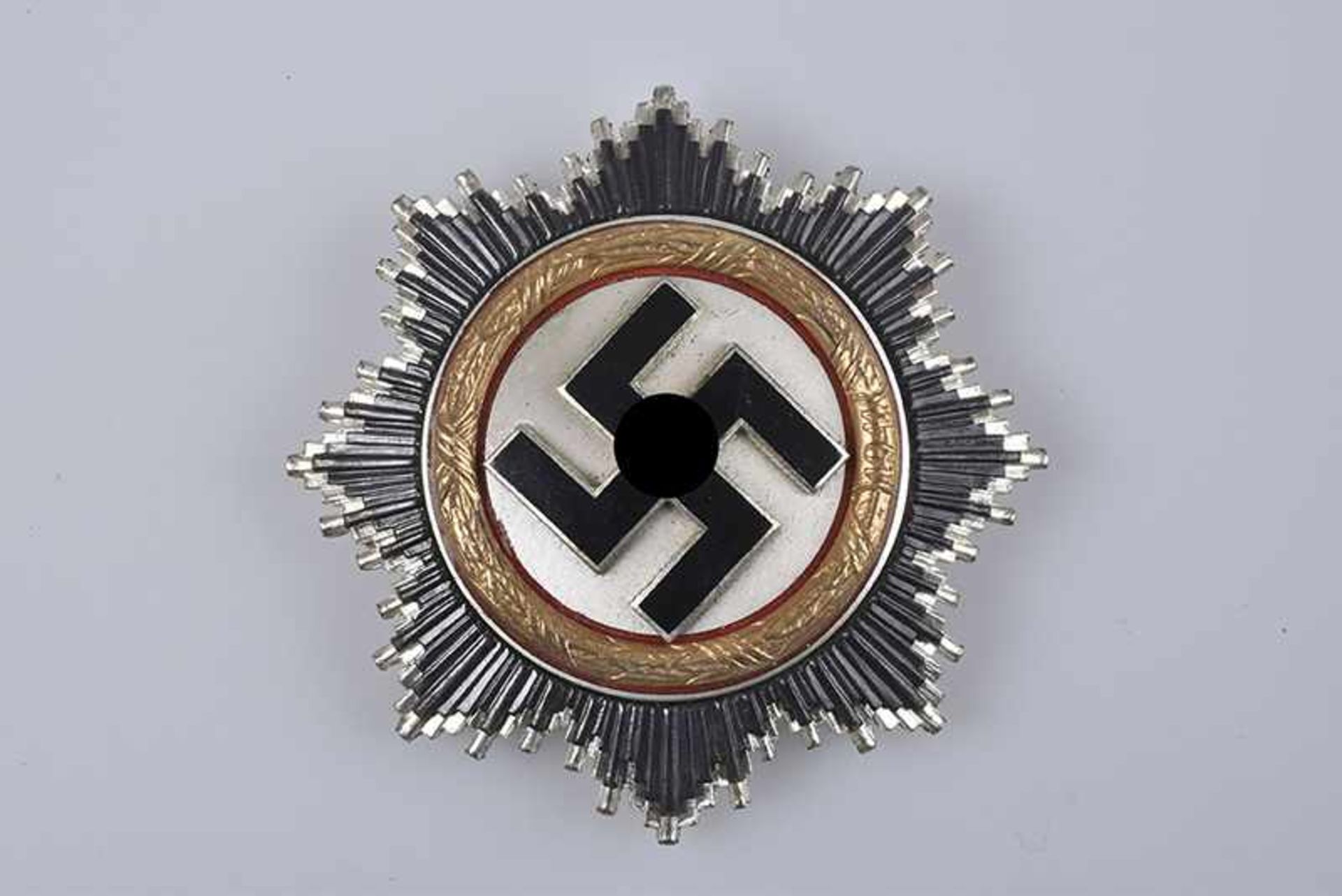 Orden WK II, Deutsches Kreuz in Gold, an Nadel, rückseitig keine Nieten, Hersteller L/58,