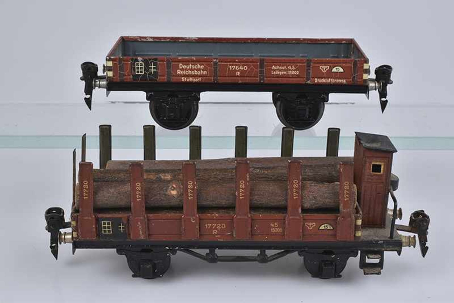 MÄRKLIN 2 Güterwagen, S0, 30er Jahre, Blech, 1772 Rungenwg., L 18,5 cm, Brh., Stammholz, 1764