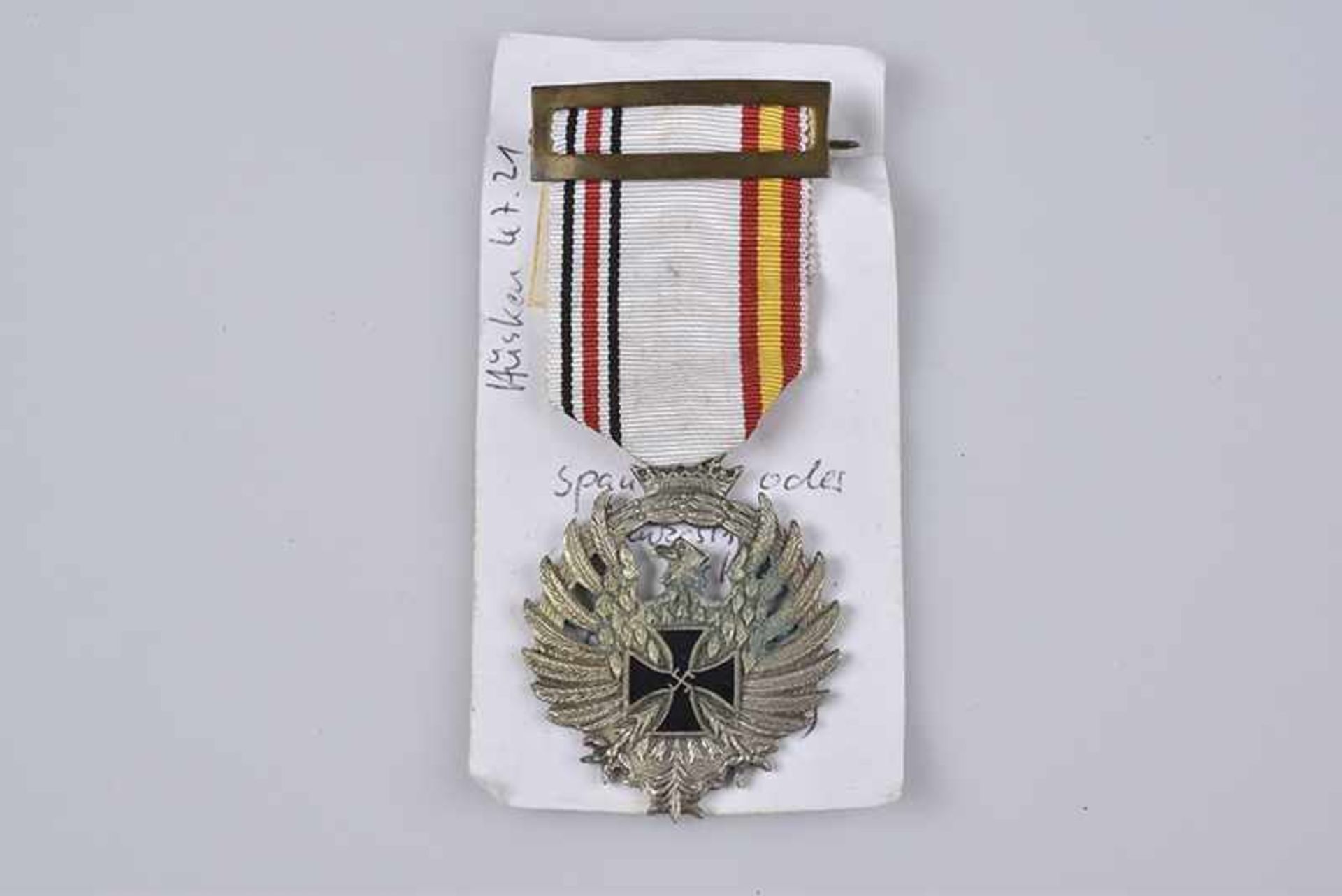 Erinnerungsmedaille für spanische freiwillige im Russlandfeldzug 1941/43, Blaue Division, am Band