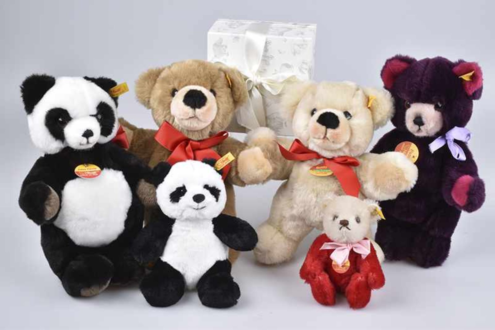 STEIFF 6 Teddys, 16-28 cm, Panda, KF, Nr. 075766, 5x KFS, Petsy, Nr. 0236/28, Petsy Panda, Nr.