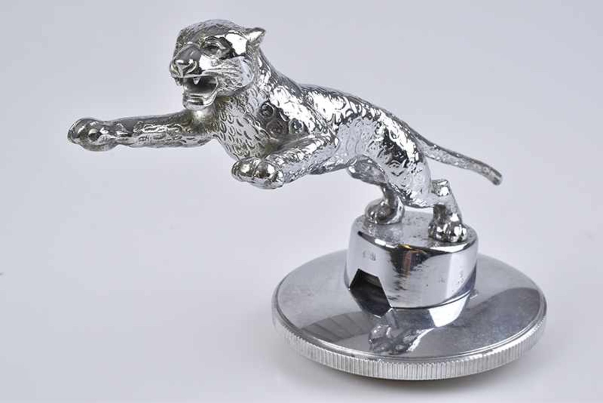 Emblem/ Kühlerfigur/ Car Mascot Desmo Jaguar SS Mascot 1930-1940, Metall, verchromt, L ca. 20 cm,