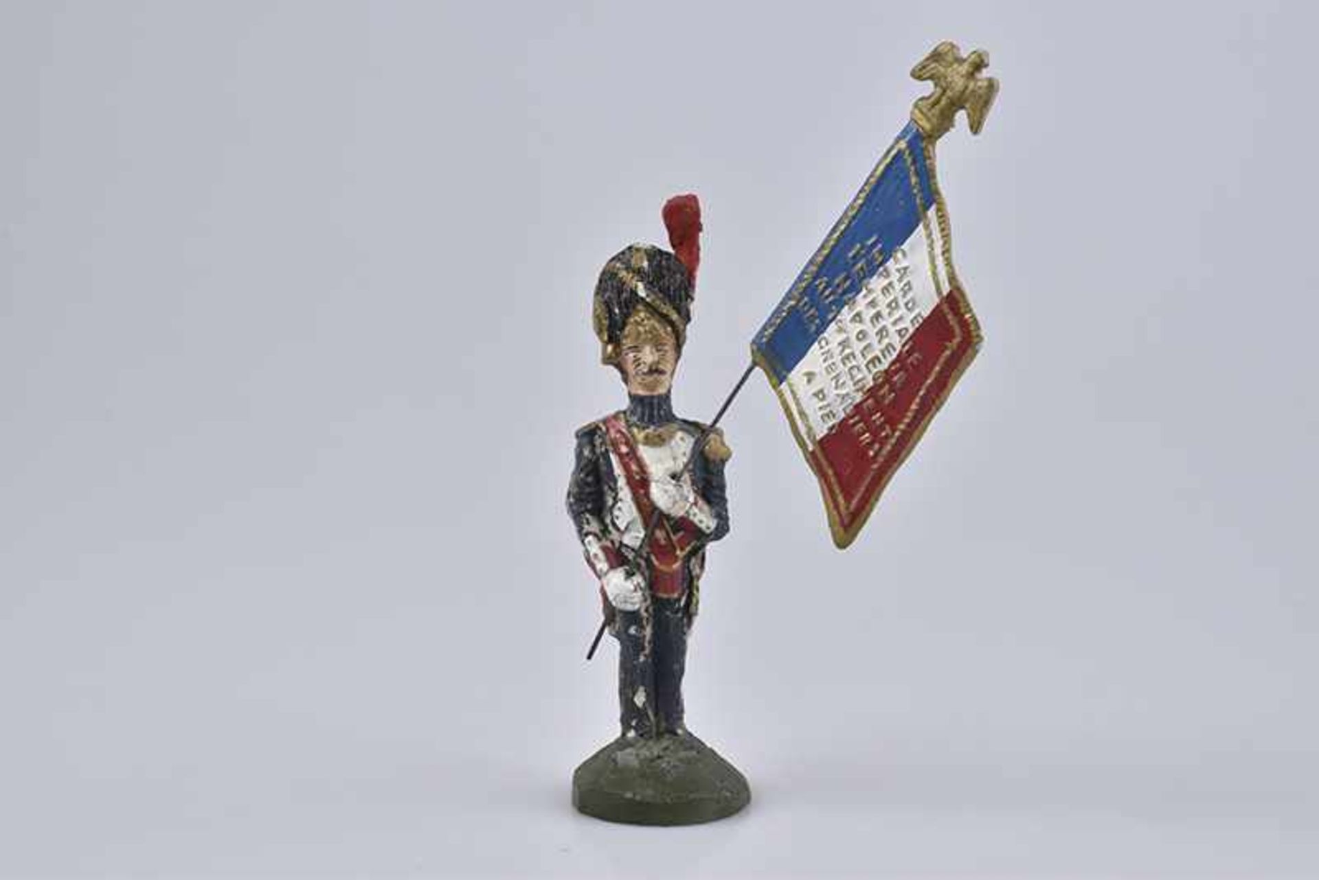 DURSO Waterloo Figur, Fahnenträger, ungemarkt, M.h., 10 cm, rückseitig altersbedingter Farbabrieb,