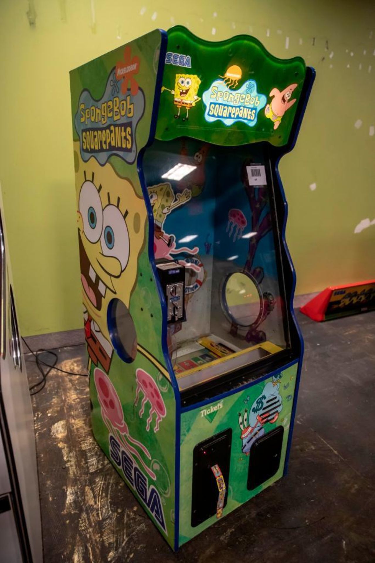 SpongeBob by Sega - Functional. Used, shows commercial use. See pictures. - Image 2 of 2