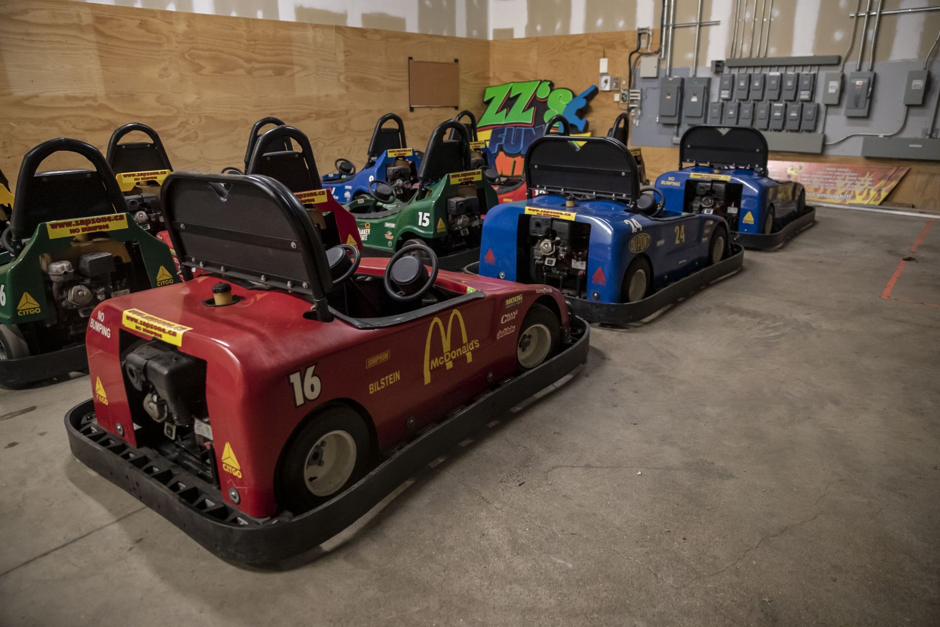 15 single and 3 double go carts made by Creative Carts, Aylmer, Ontario, Canada. - Image 6 of 7