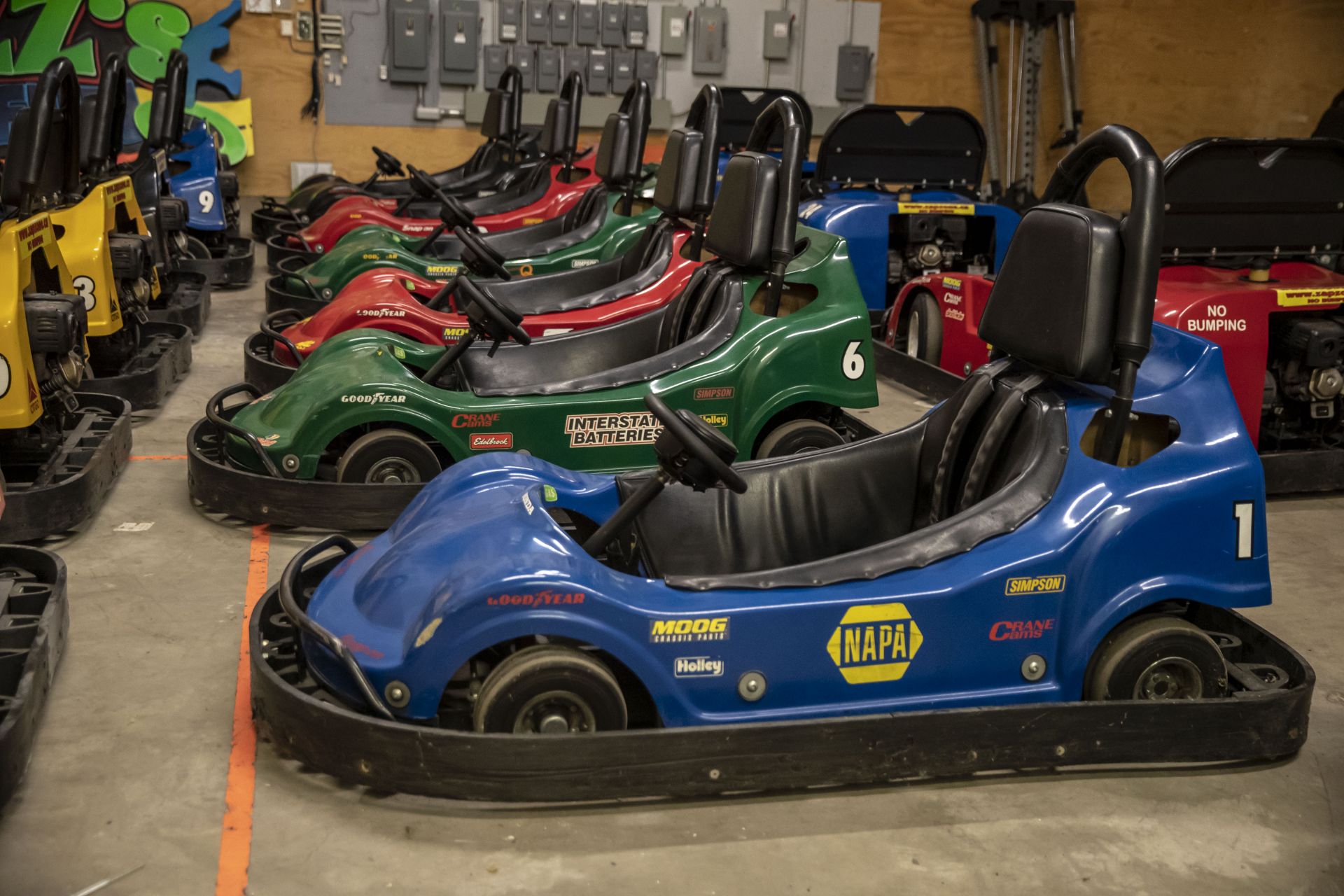 15 single and 3 double go carts made by Creative Carts, Aylmer, Ontario, Canada. - Image 4 of 7