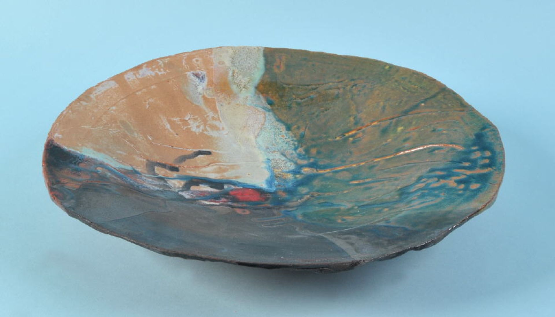 Schale - Künstlerschalegebrannter Ton, mehrfarbige, verlaufende Glasur, D= 38 cm, am Boden