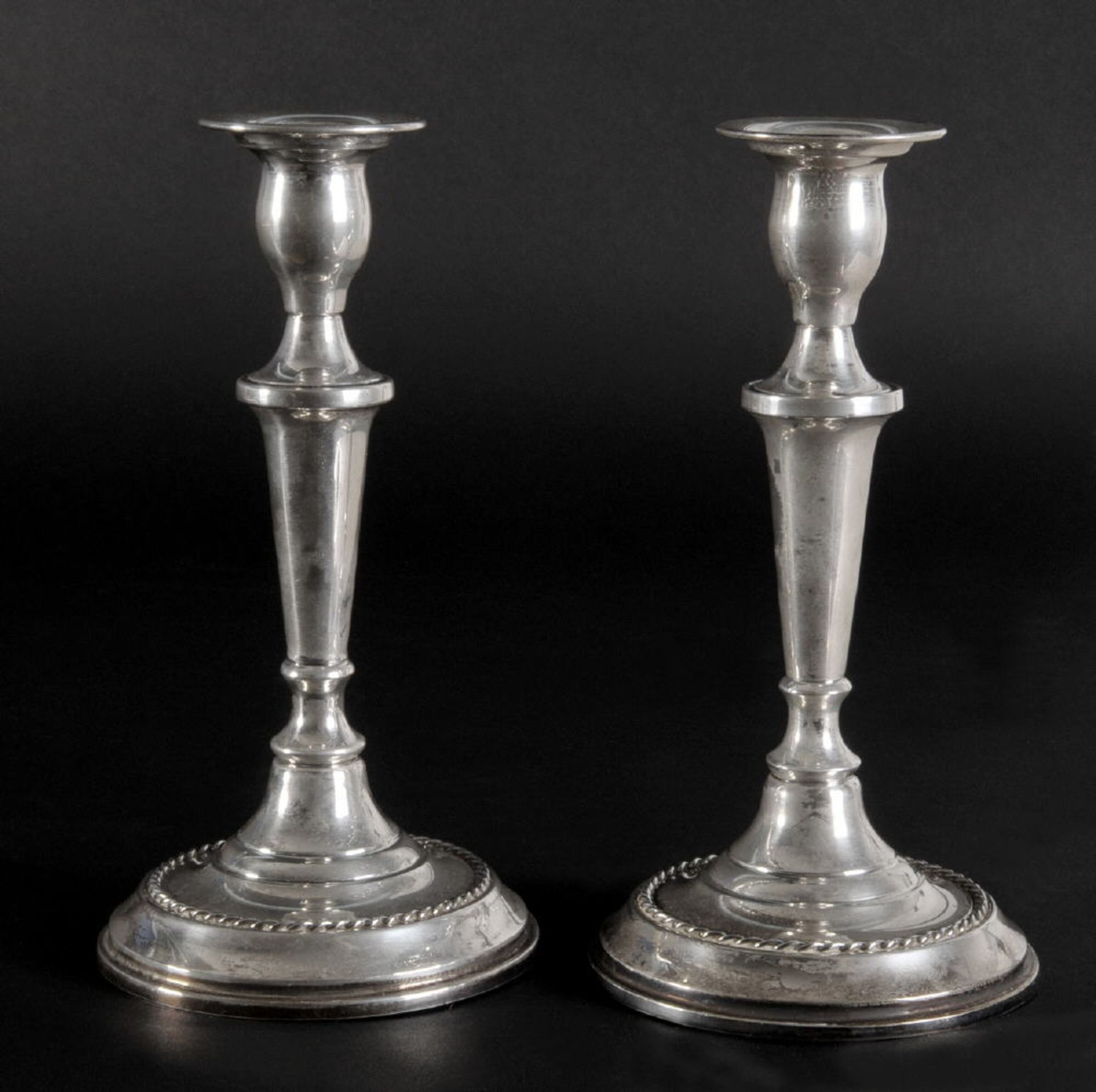 Kerzenständer-Paar830 Silber, gefüllt, Rundfuß, Balusterschaft, H= 19 cm