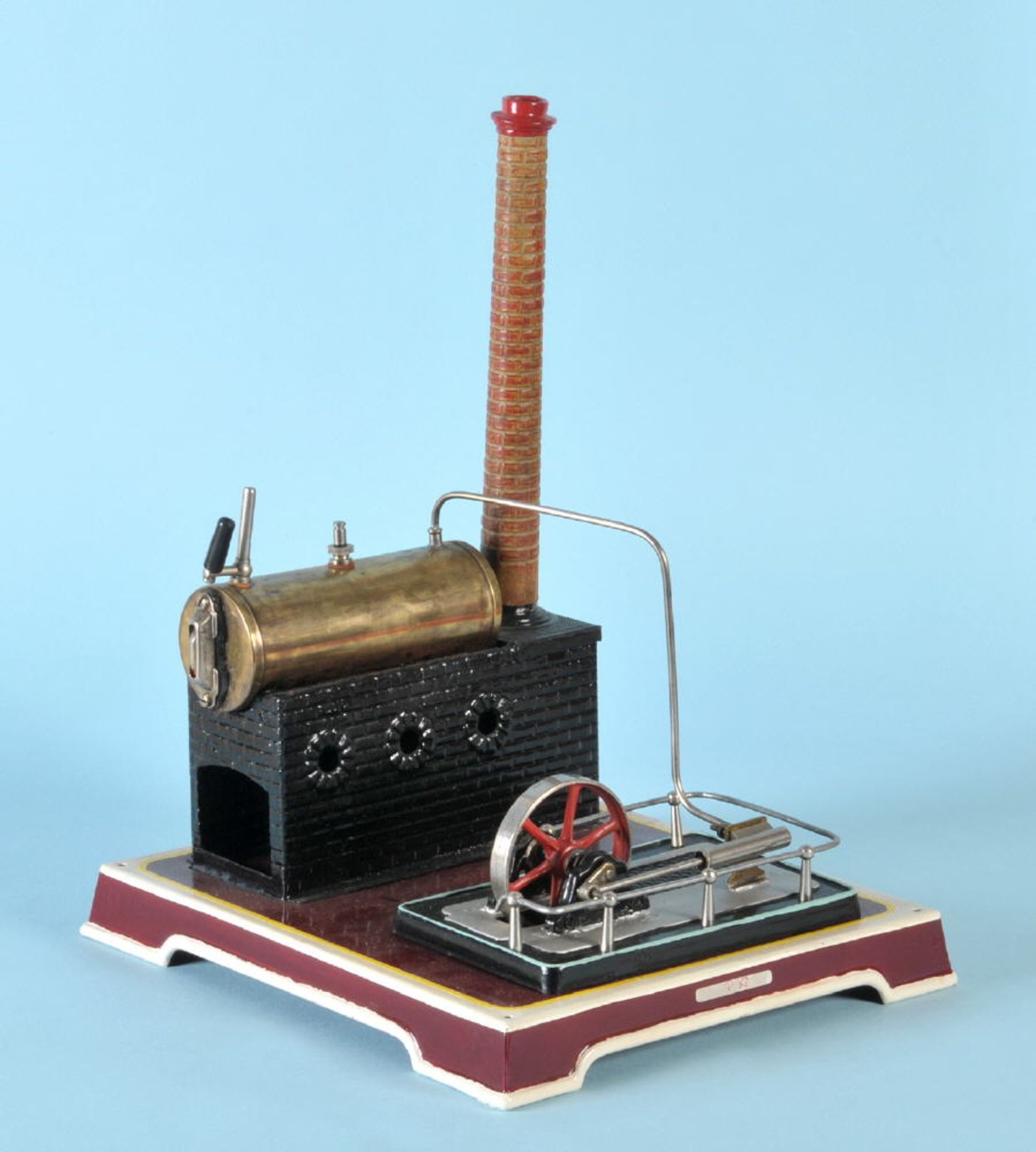 DampfmaschineMetall, auf Sockelplatte, 32 x 25 x 22 cm, nicht kpl., wohl Doll