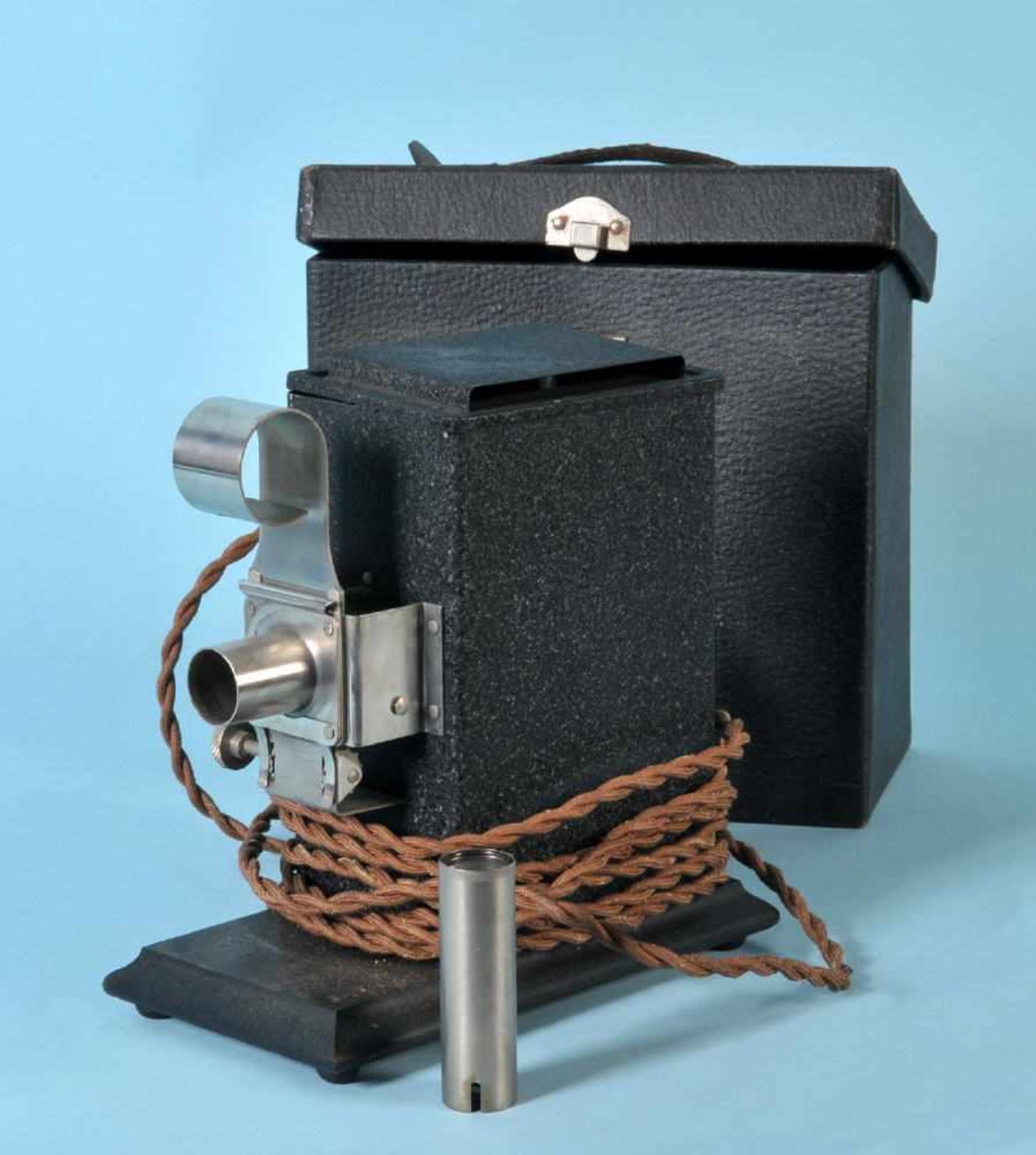 Laterna Magica "The Ansco Memoscope"Metall, auf Sockelplatte, H= 23 cm, elektrif., im Koffer