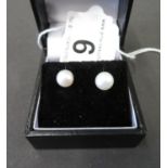 Set of 9ct and pearl earrings