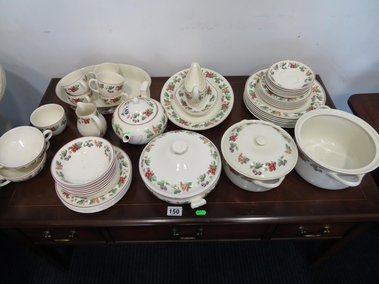 Wedgewood Queensware Provence dinner service