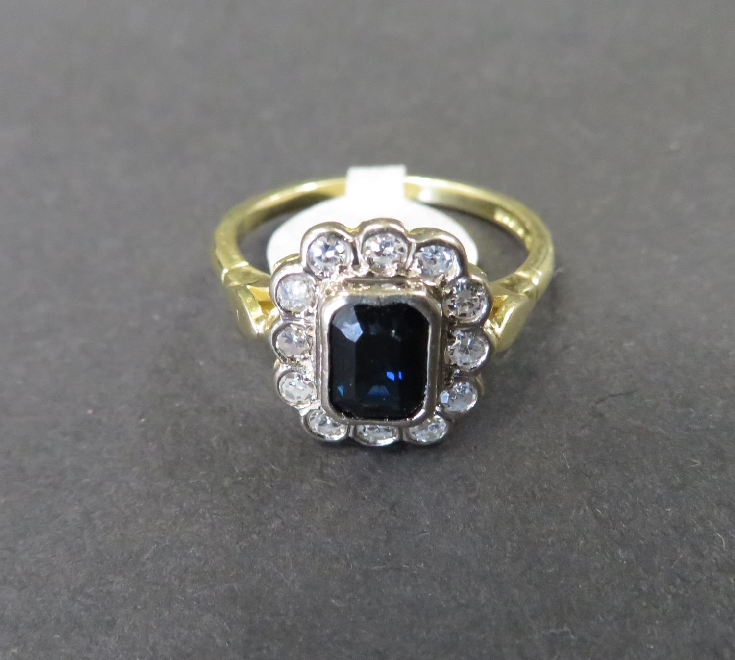 18ct diamond and sapphire ring - Bild 2 aus 3