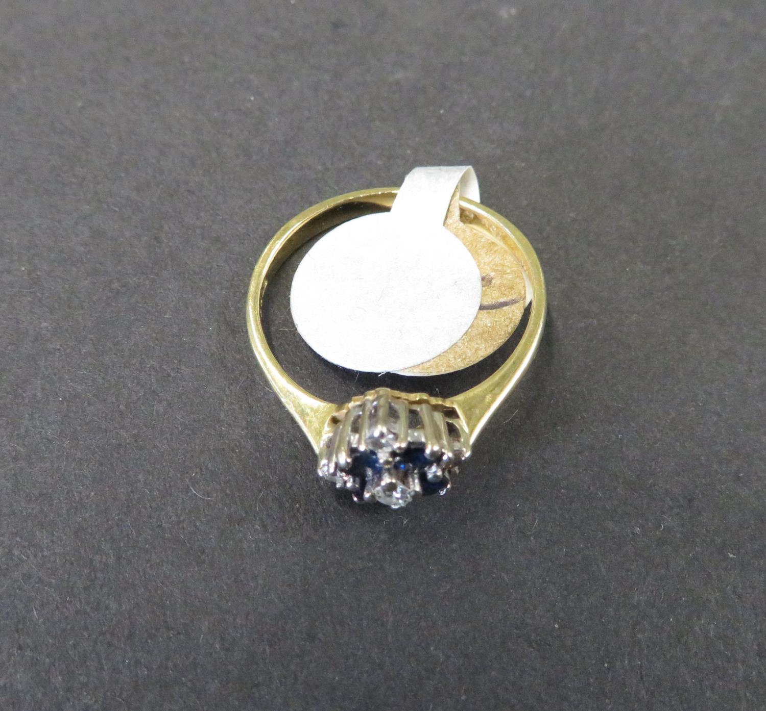 18ct diamond and sapphire ring - Image 2 of 3