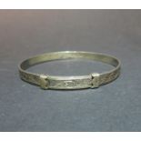 Vintage silver 'maiden' bangle hallmarked Birmingham 1961. 5g