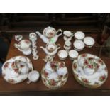 Large Old Country Rose Royal Albert dinner service
